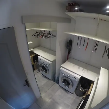 Au Coeur Du Lavandou - A 200m Appartement